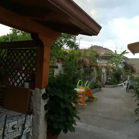 Alojamento de Acomodação e Pequeno-almoço Delle Rose 4*