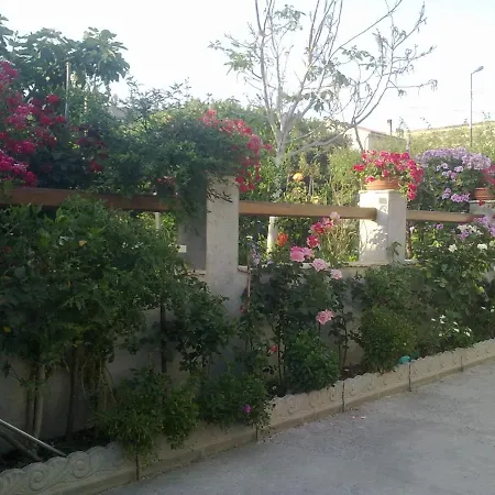 Alojamento de Acomodação e Pequeno-almoço Delle Rose 4*