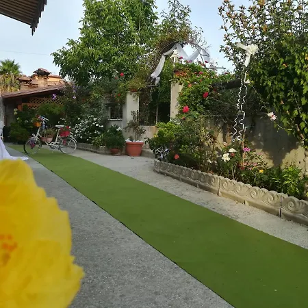 Bed & Breakfast Delle Rose 3*