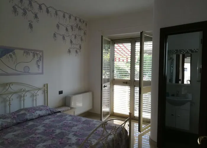 Alojamento de Acomodação e Pequeno-almoço Delle Rose Bova Marina