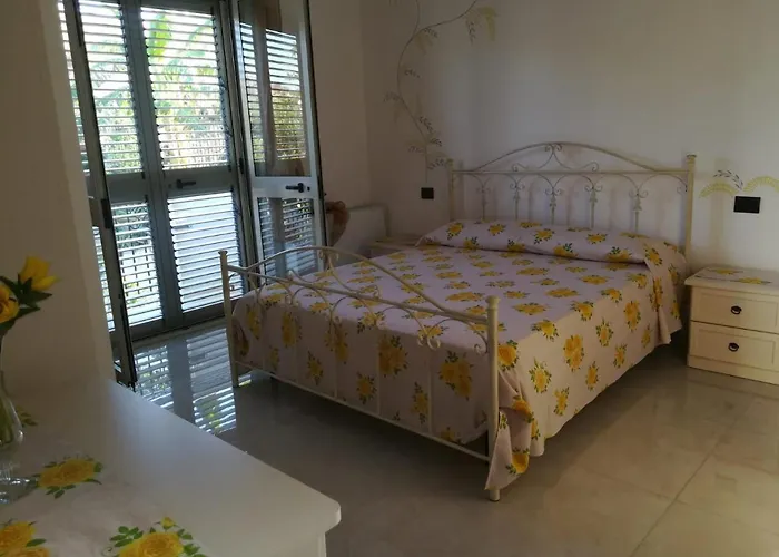 Delle Rose 3* בובה מרינה