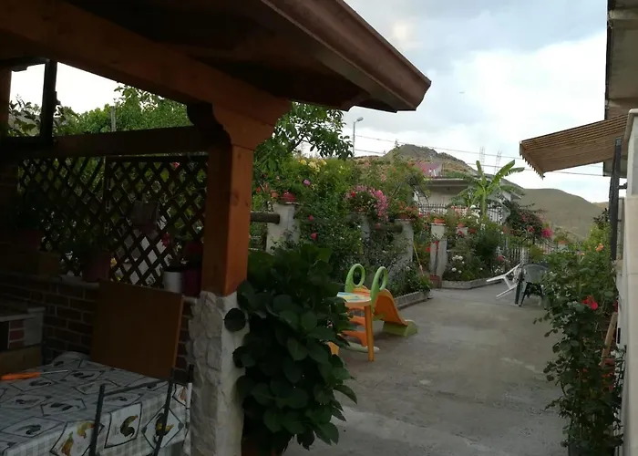 לינה וארוחת בוקר Delle Rose 3*