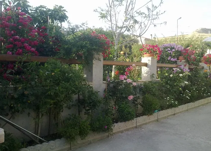 Alojamento de Acomodação e Pequeno-almoço Delle Rose 4*