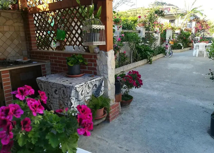 Delle Rose Alojamento de Acomodação e Pequeno-almoço Bova Marina