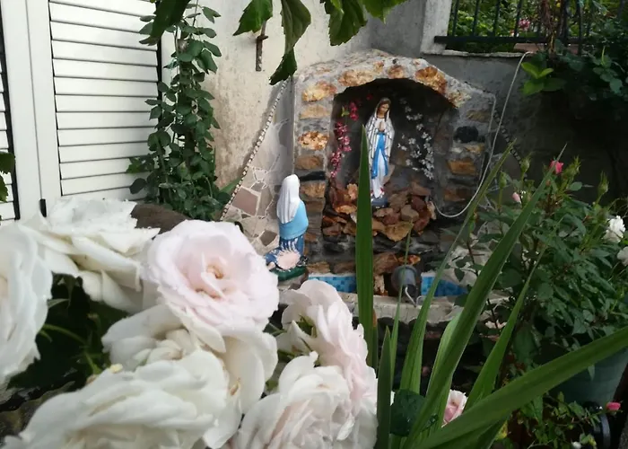 Alojamento de Acomodação e Pequeno-almoço Delle Rose 3*